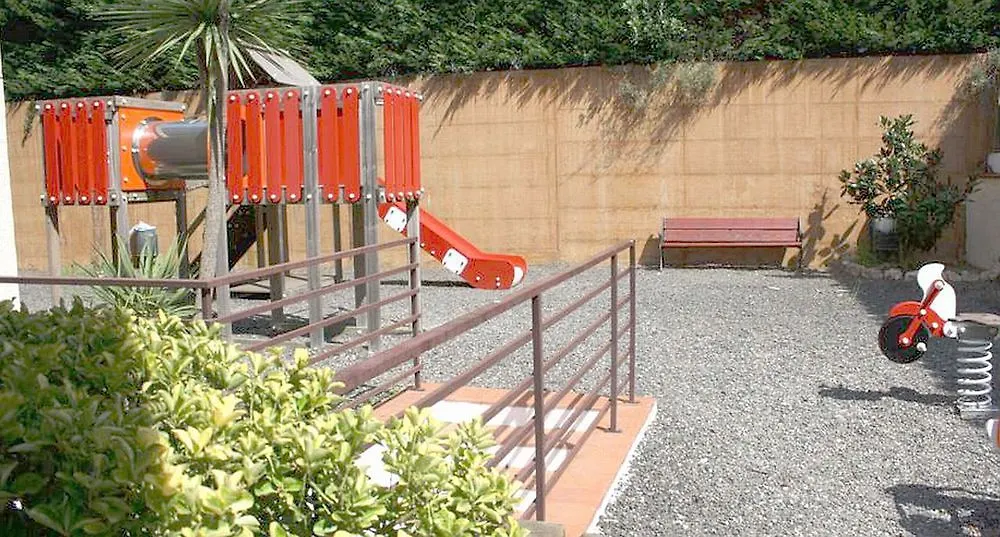 Aparthotel Las Mariposas Льорет-де-Мар 2*,