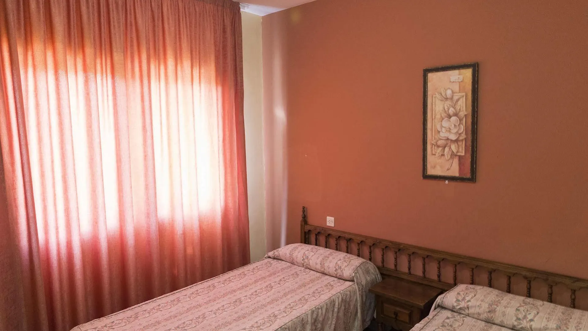 Aparthotel Las Mariposas Льорет-де-Мар 2*,  Испания